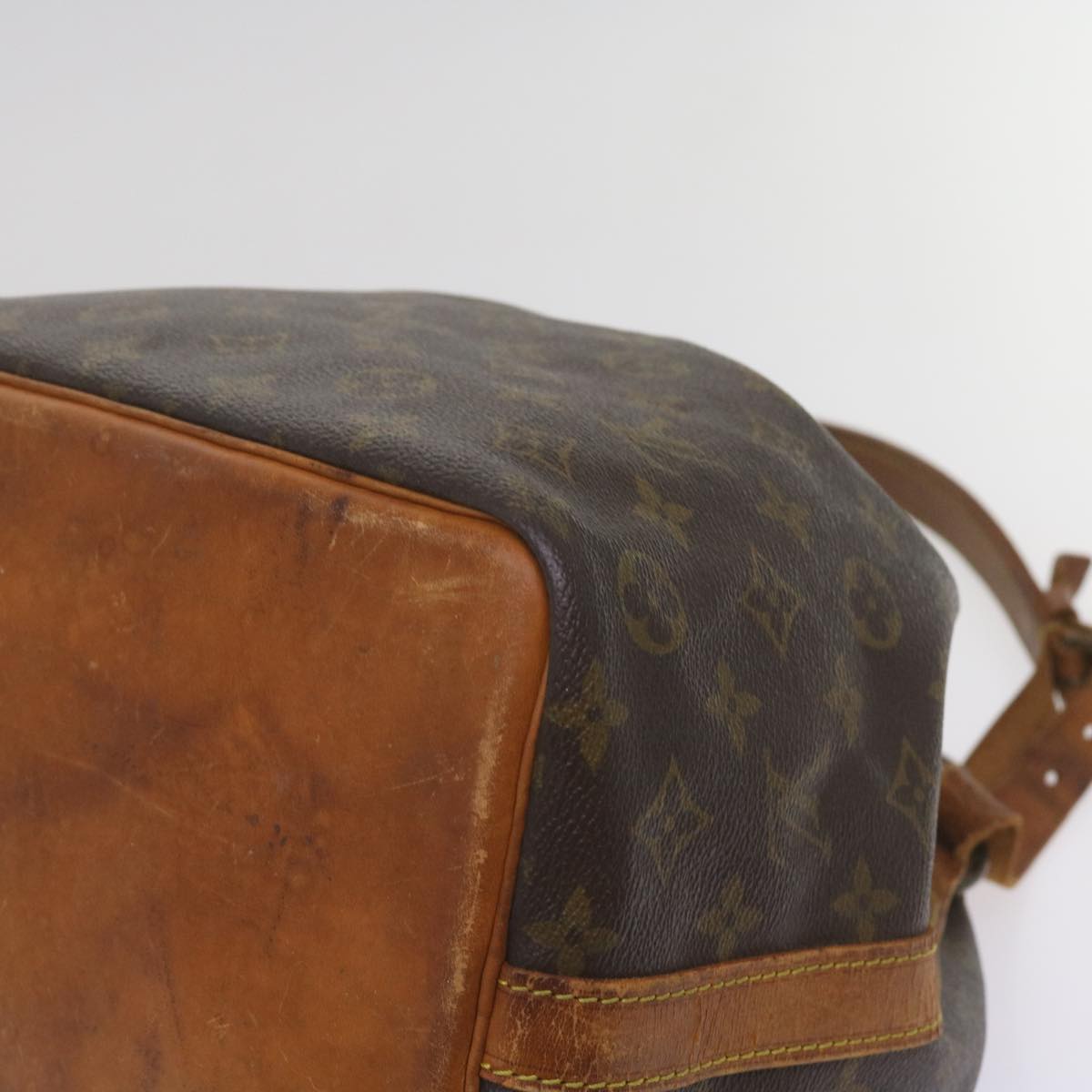 LOUIS VUITTON Monogram Petit Noe Shoulder Bag M42226 LV Auth 67779