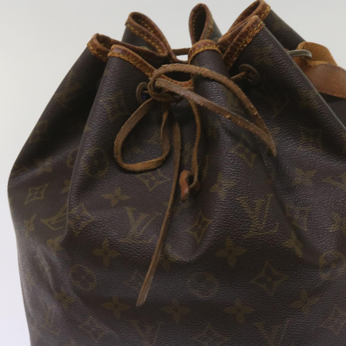 LOUIS VUITTON Monogram Petit Noe Shoulder Bag M42226 LV Auth 67779