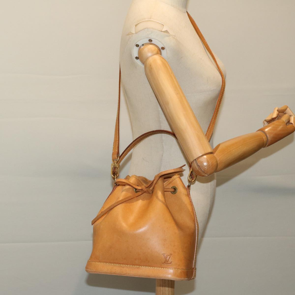 LOUIS VUITTON Nomad Mini Noe Hand Bag Leather Beige M43528 LV Auth 67790