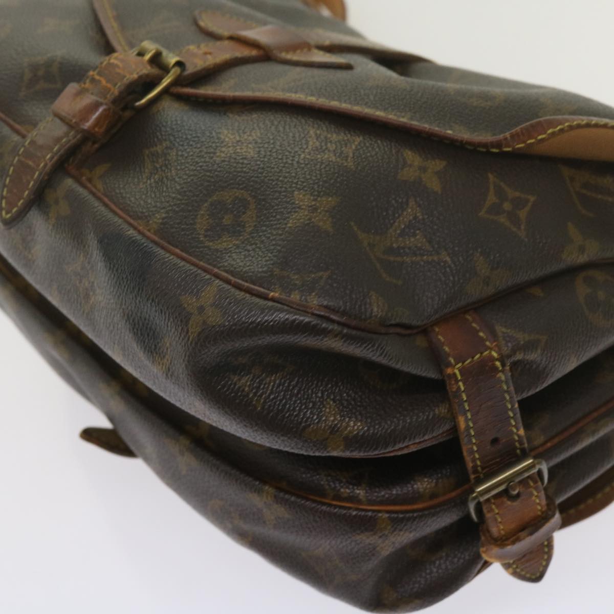 LOUIS VUITTON Monogram Saumur 30 Shoulder Bag M42256 LV Auth 67852