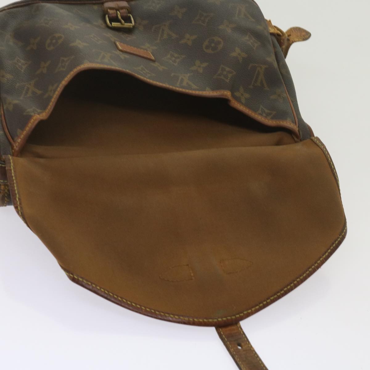 LOUIS VUITTON Monogram Saumur 30 Shoulder Bag M42256 LV Auth 67852