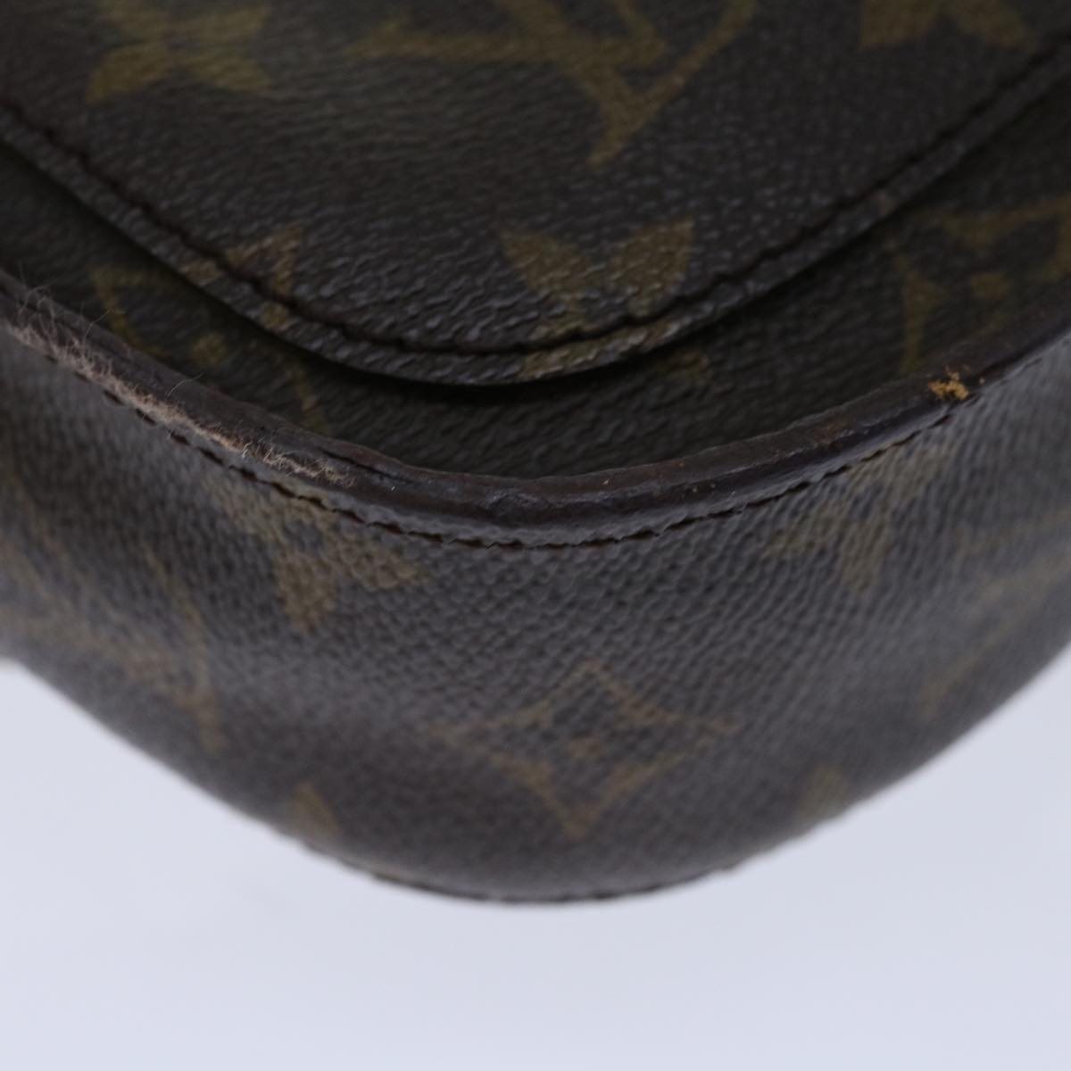 LOUIS VUITTON Monogram Saint Cloud PM Shoulder Bag M51244 LV Auth 67887