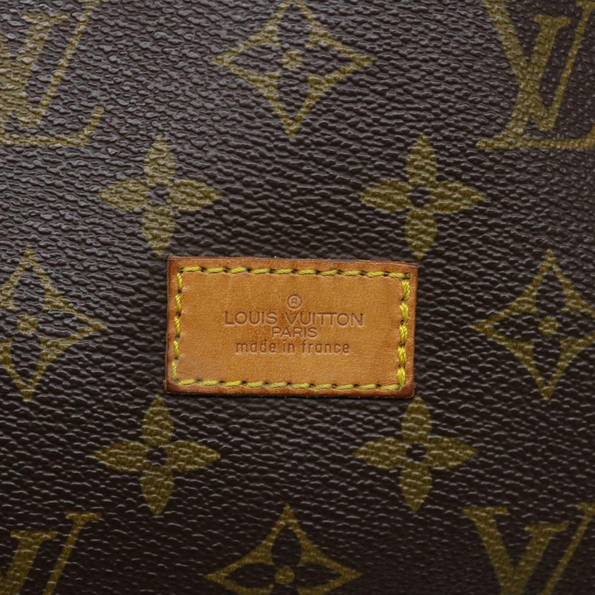 LOUIS VUITTON Monogram Saumur 30 Shoulder Bag M42256 LV Auth 67918