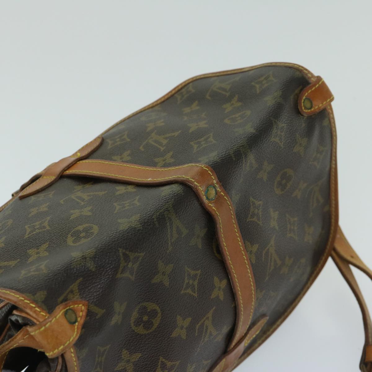 LOUIS VUITTON Monogram Saumur 30 Shoulder Bag M42256 LV Auth 67918