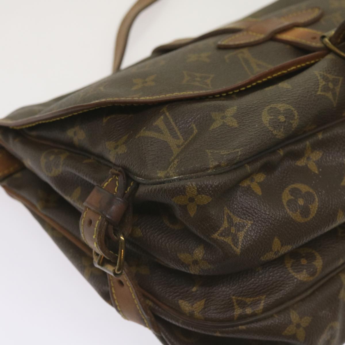 LOUIS VUITTON Monogram Saumur 30 Shoulder Bag M42256 LV Auth 67919