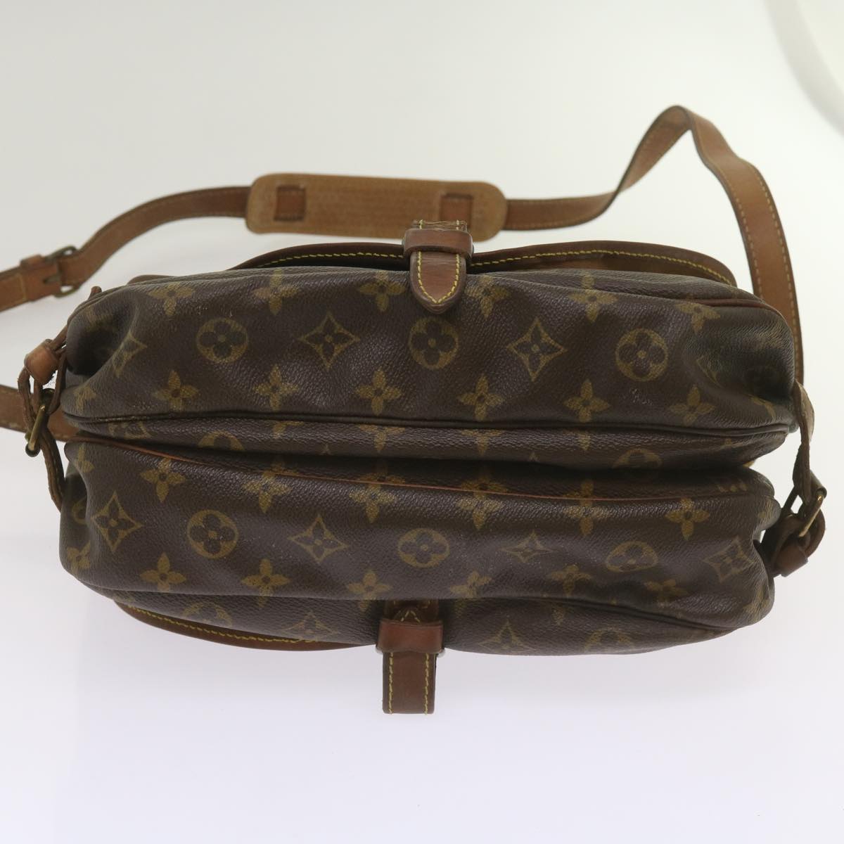 LOUIS VUITTON Monogram Saumur 30 Shoulder Bag M42256 LV Auth 67919