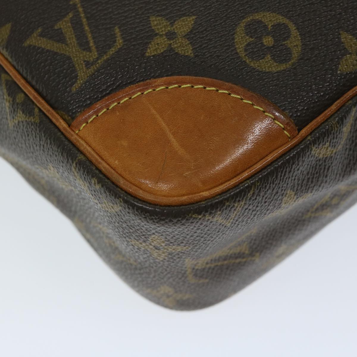 LOUIS VUITTON Monogram Danube MM Shoulder Bag M45264 LV Auth 67920