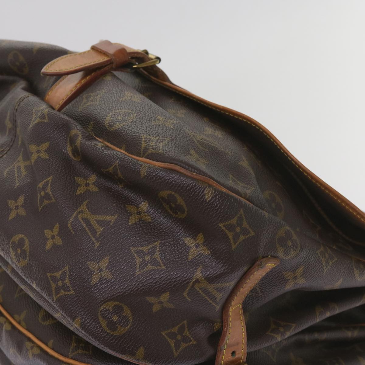 LOUIS VUITTON Monogram Saumur 35 Shoulder Bag M42254 LV Auth 67925