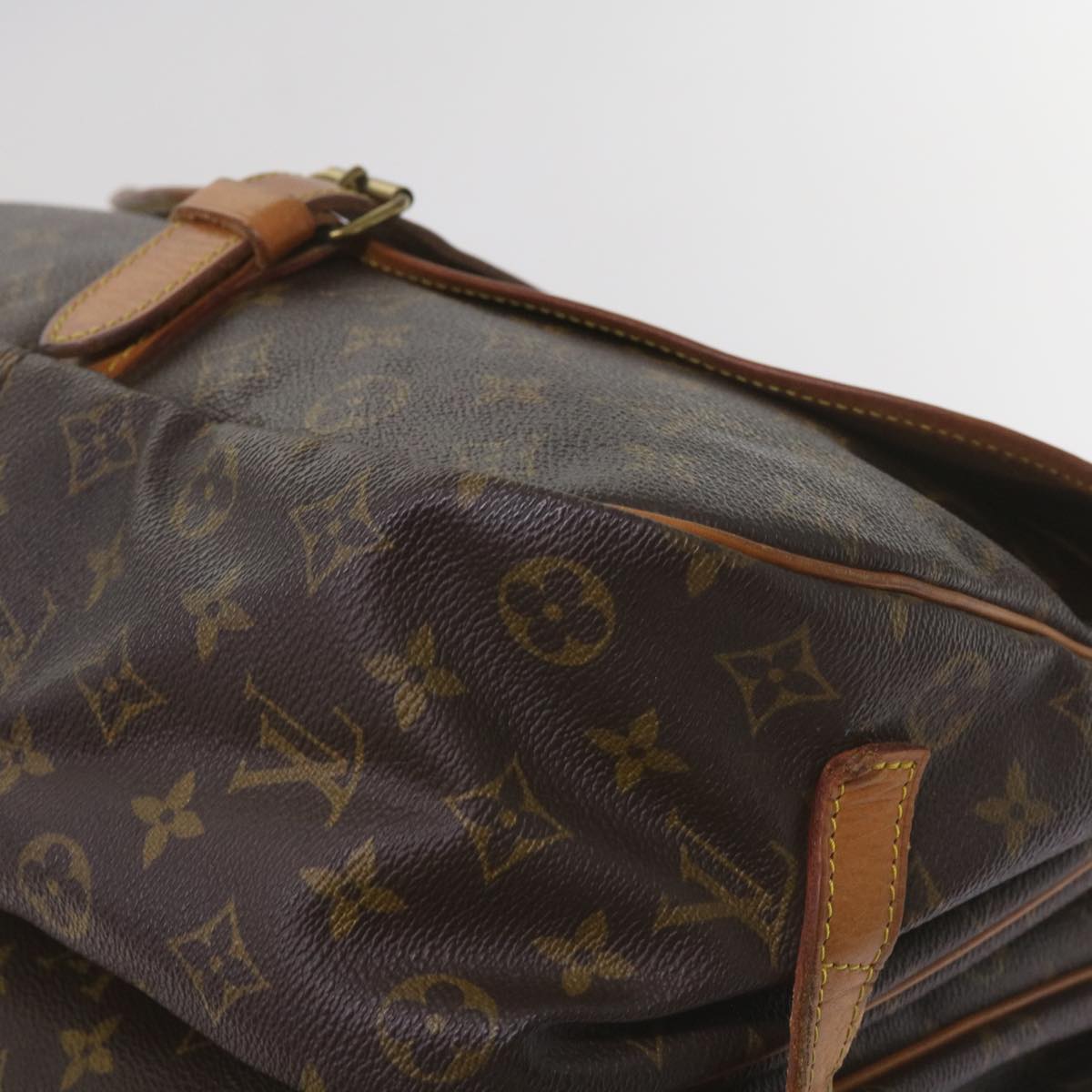 LOUIS VUITTON Monogram Saumur 35 Shoulder Bag M42254 LV Auth 67925