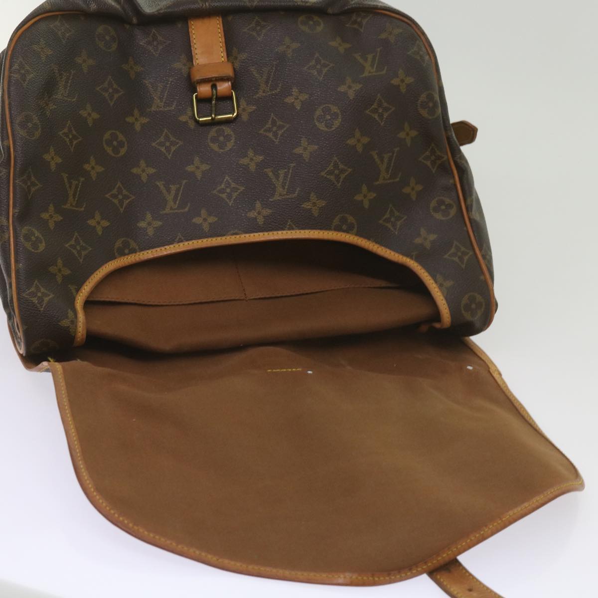 LOUIS VUITTON Monogram Saumur 35 Shoulder Bag M42254 LV Auth 67925