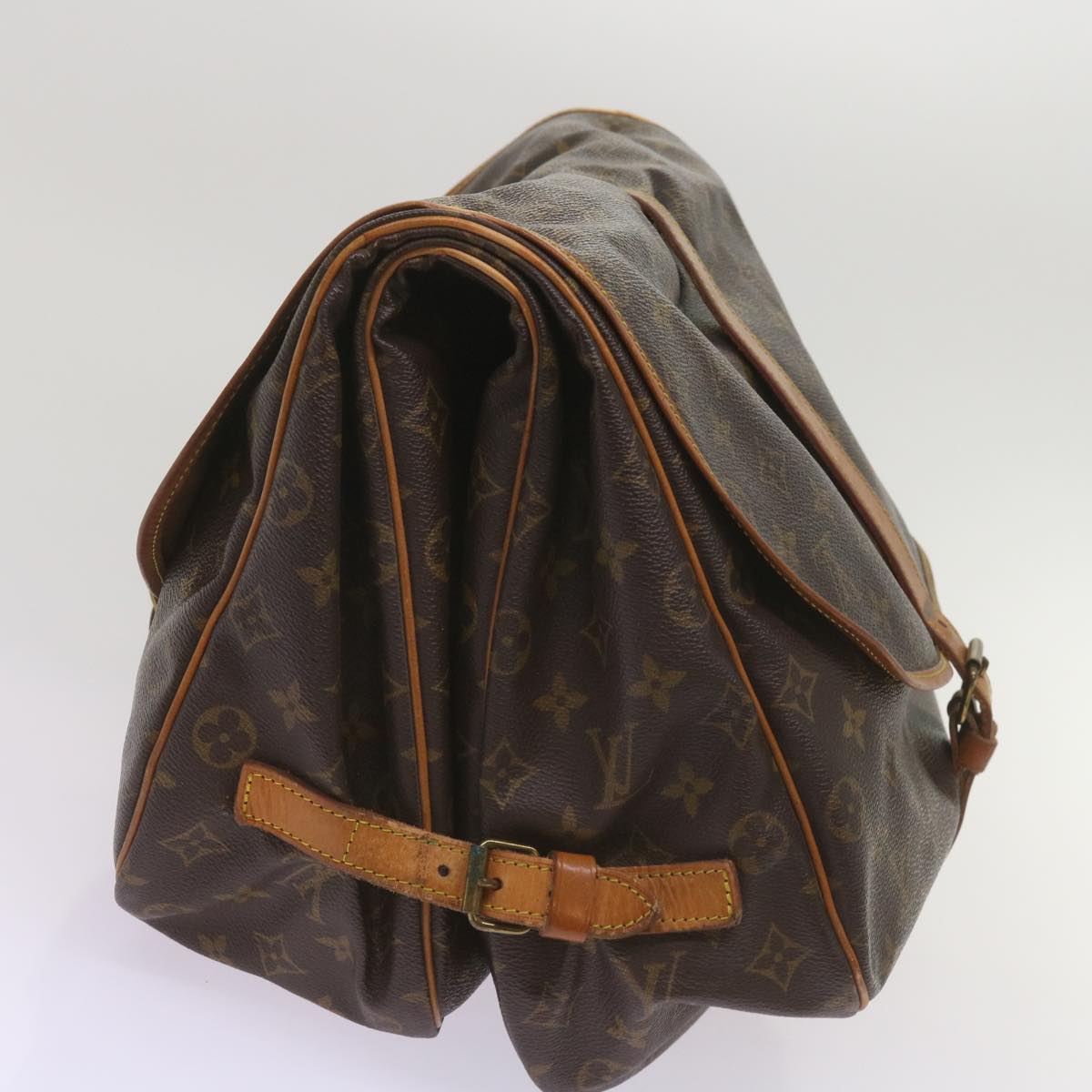 LOUIS VUITTON Monogram Saumur 35 Shoulder Bag M42254 LV Auth 67925