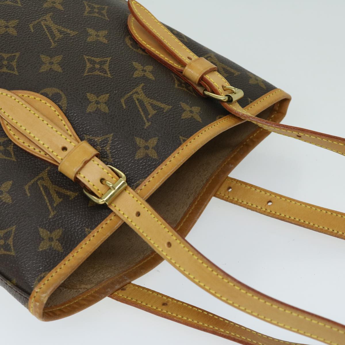 LOUIS VUITTON Monogram Bucket PM Shoulder Bag M42238 LV Auth 67935