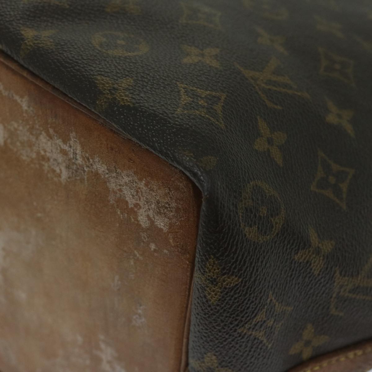 LOUIS VUITTON Monogram Petit Noe Shoulder Bag M42226 LV Auth 67940