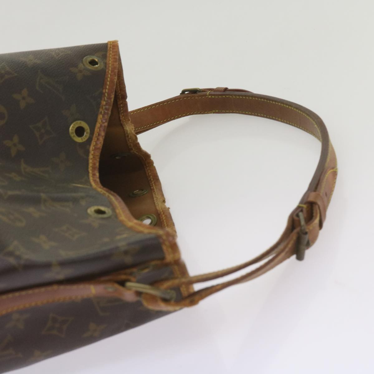 LOUIS VUITTON Monogram Noe Shoulder Bag M42224 LV Auth 67941