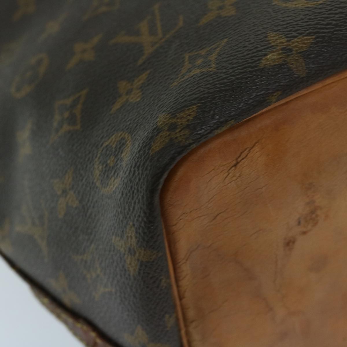 LOUIS VUITTON Monogram Petit Noe Shoulder Bag M42226 LV Auth 67944