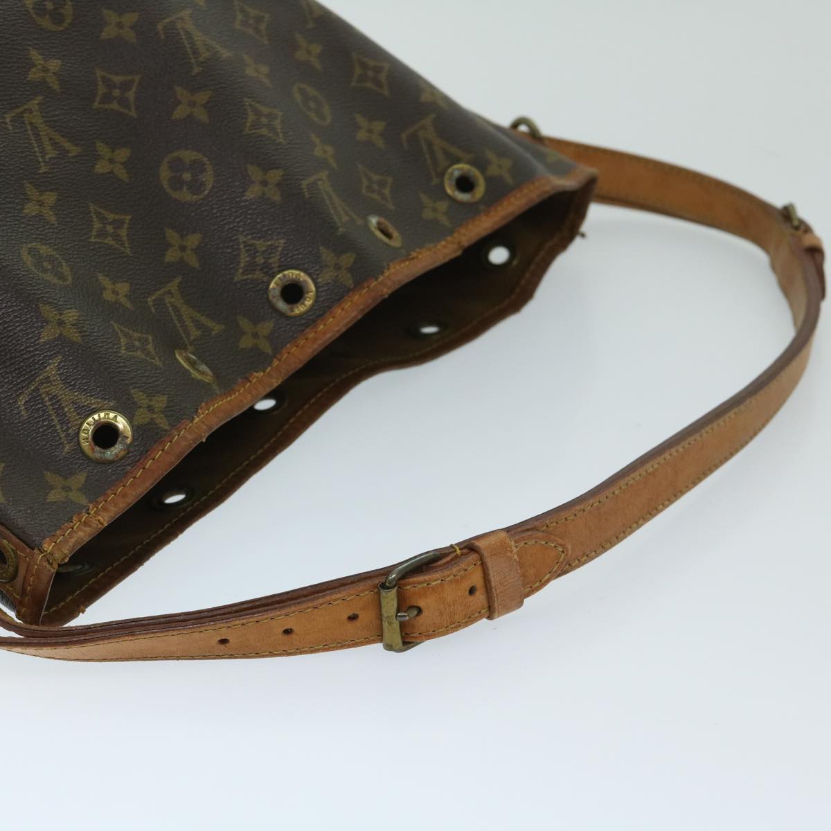 LOUIS VUITTON Monogram Petit Noe Shoulder Bag M42226 LV Auth 67945