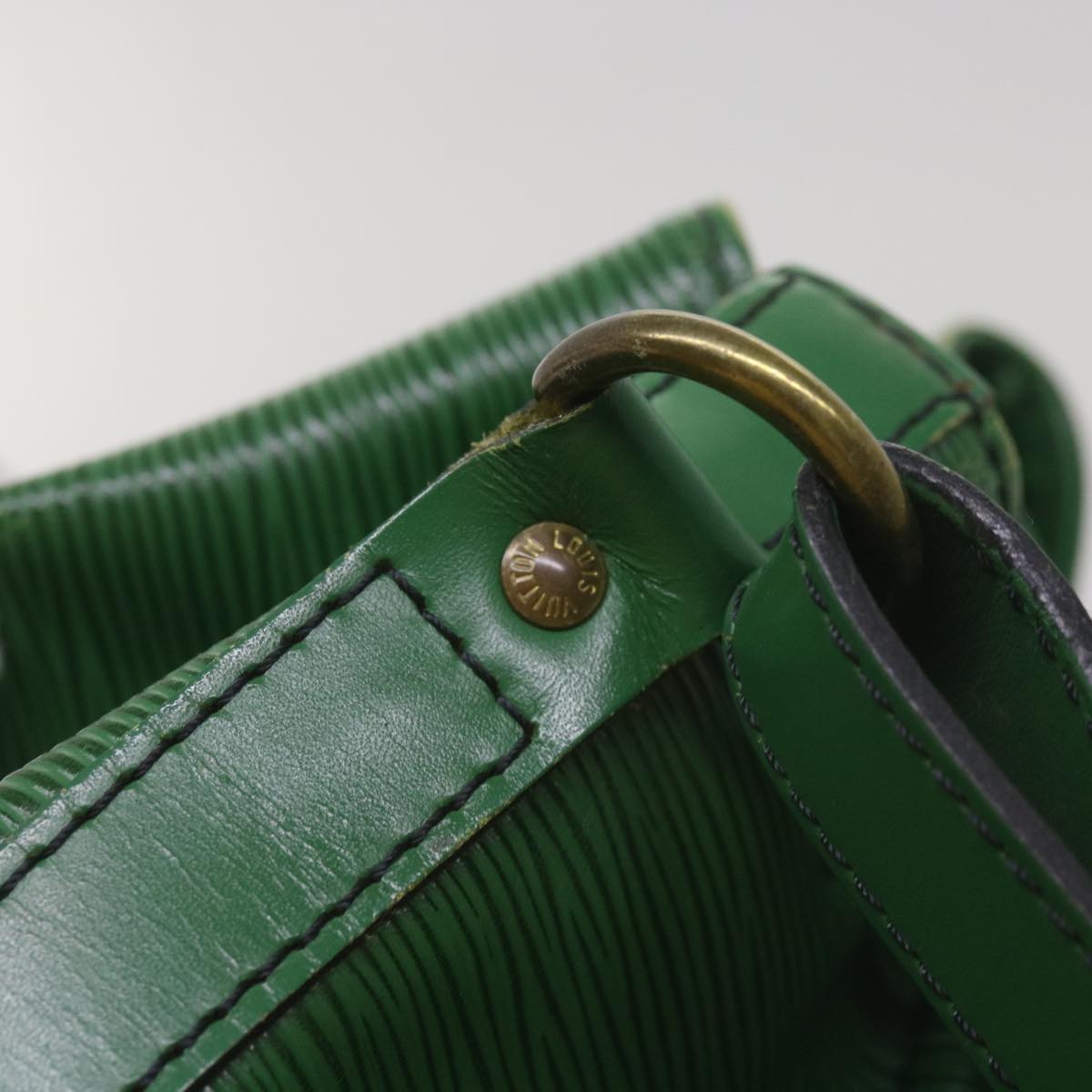 LOUIS VUITTON Epi Noe Shoulder Bag Green M44004 LV Auth 67968