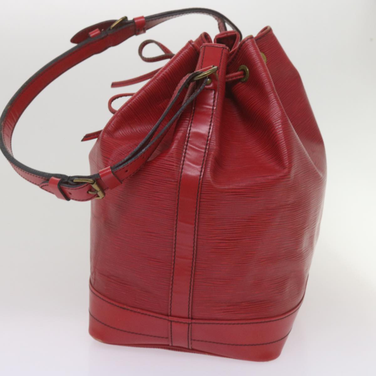 LOUIS VUITTON Epi Noe Shoulder Bag Red M44007 LV Auth 67970