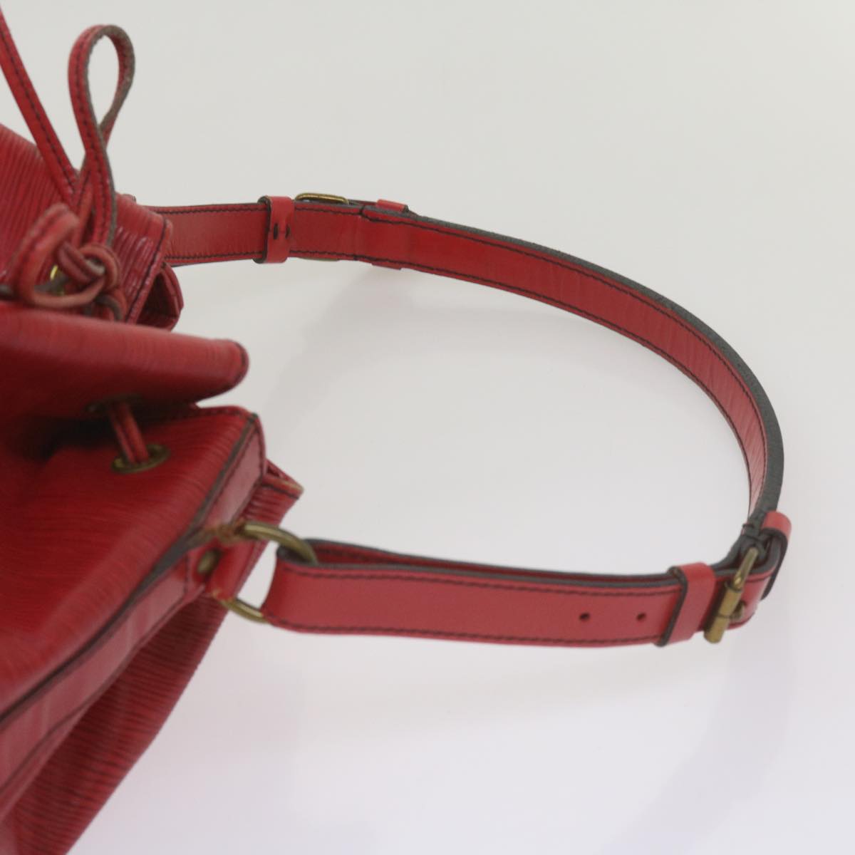 LOUIS VUITTON Epi Noe Shoulder Bag Red M44007 LV Auth 67970