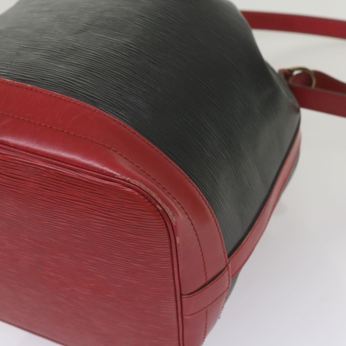 LOUIS VUITTON Epi Noe Shoulder Bag Bicolor Black Red M44017 LV Auth 67971