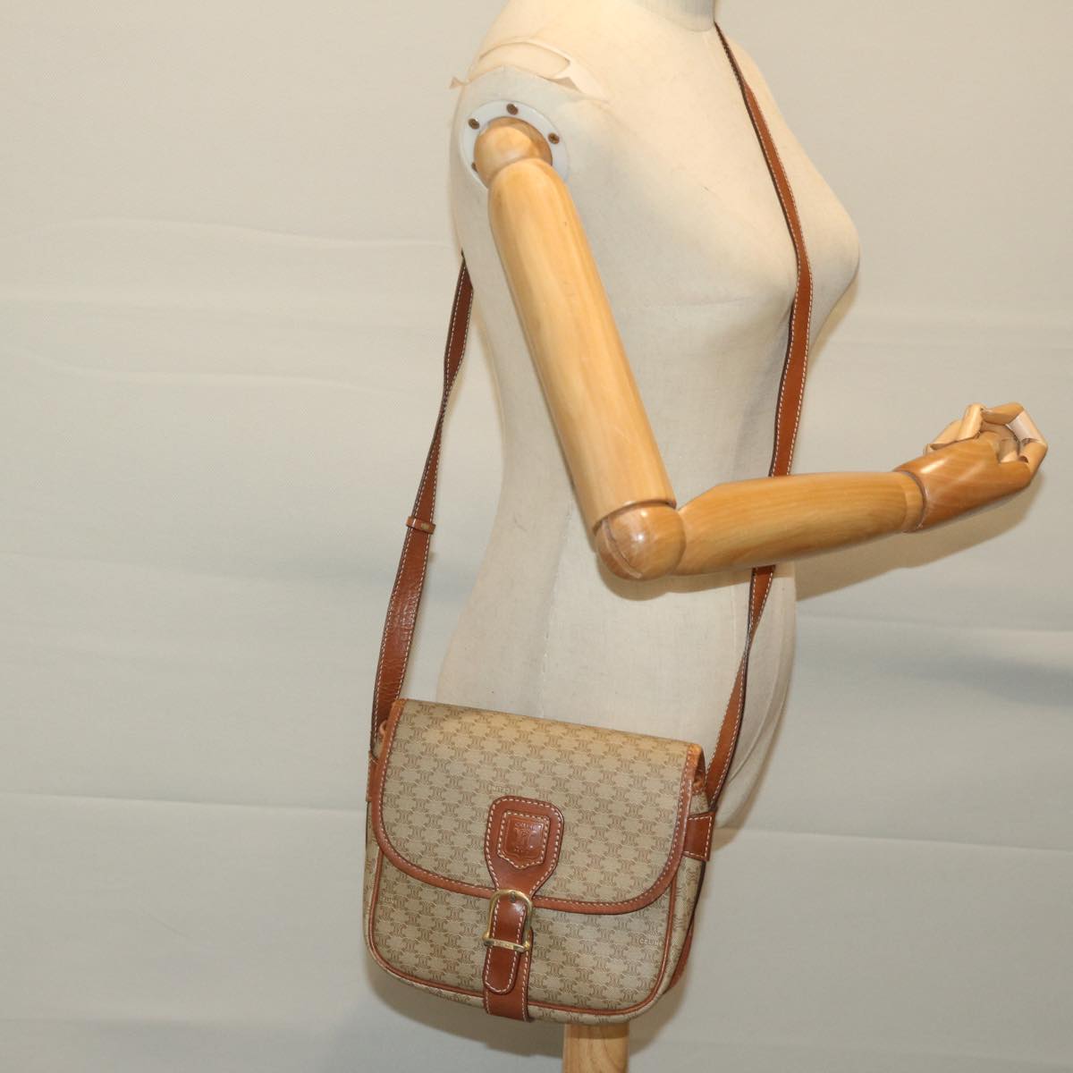 CELINE Macadam Canvas Shoulder Bag Beige Auth 68025