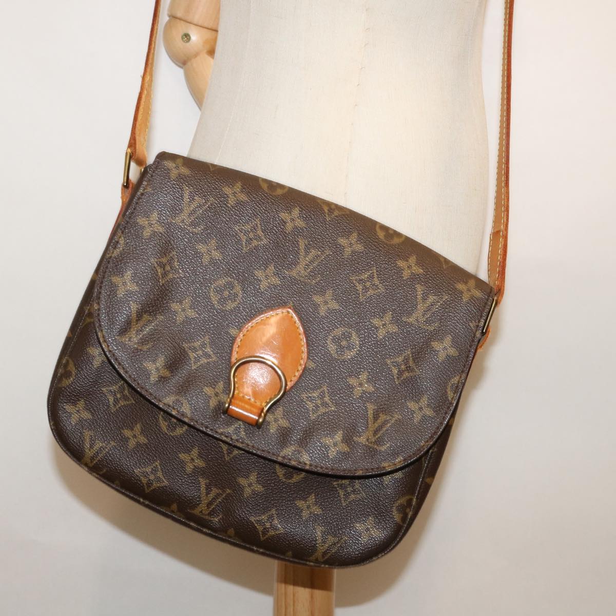 LOUIS VUITTON Monogram Saint Cloud GM Shoulder Bag M51242 LV Auth 68093