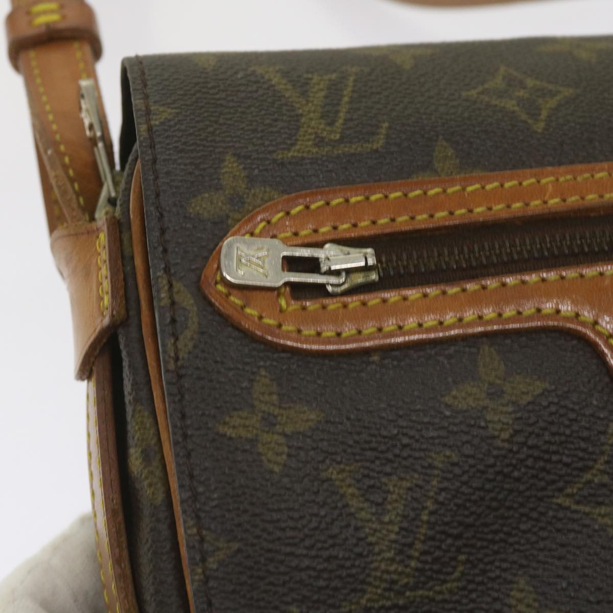 LOUIS VUITTON Monogram Saint Germain Shoulder Bag M51210 LV Auth 68146