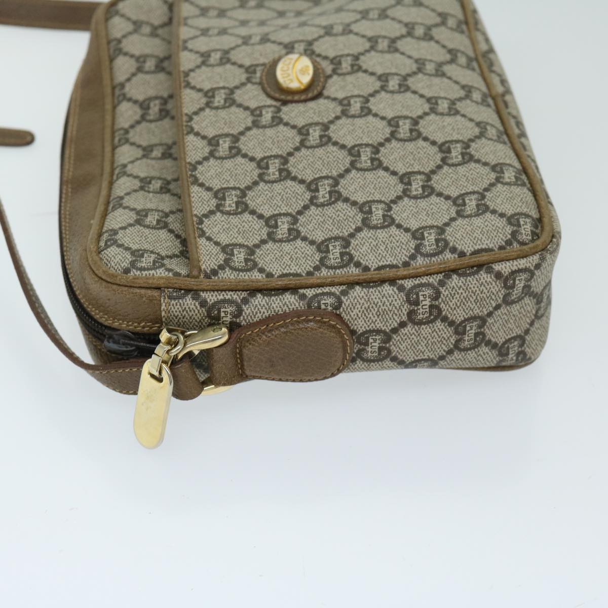 GUCCI GG PLUS Canvas Shoulder Bag PVC Beige Auth 68160