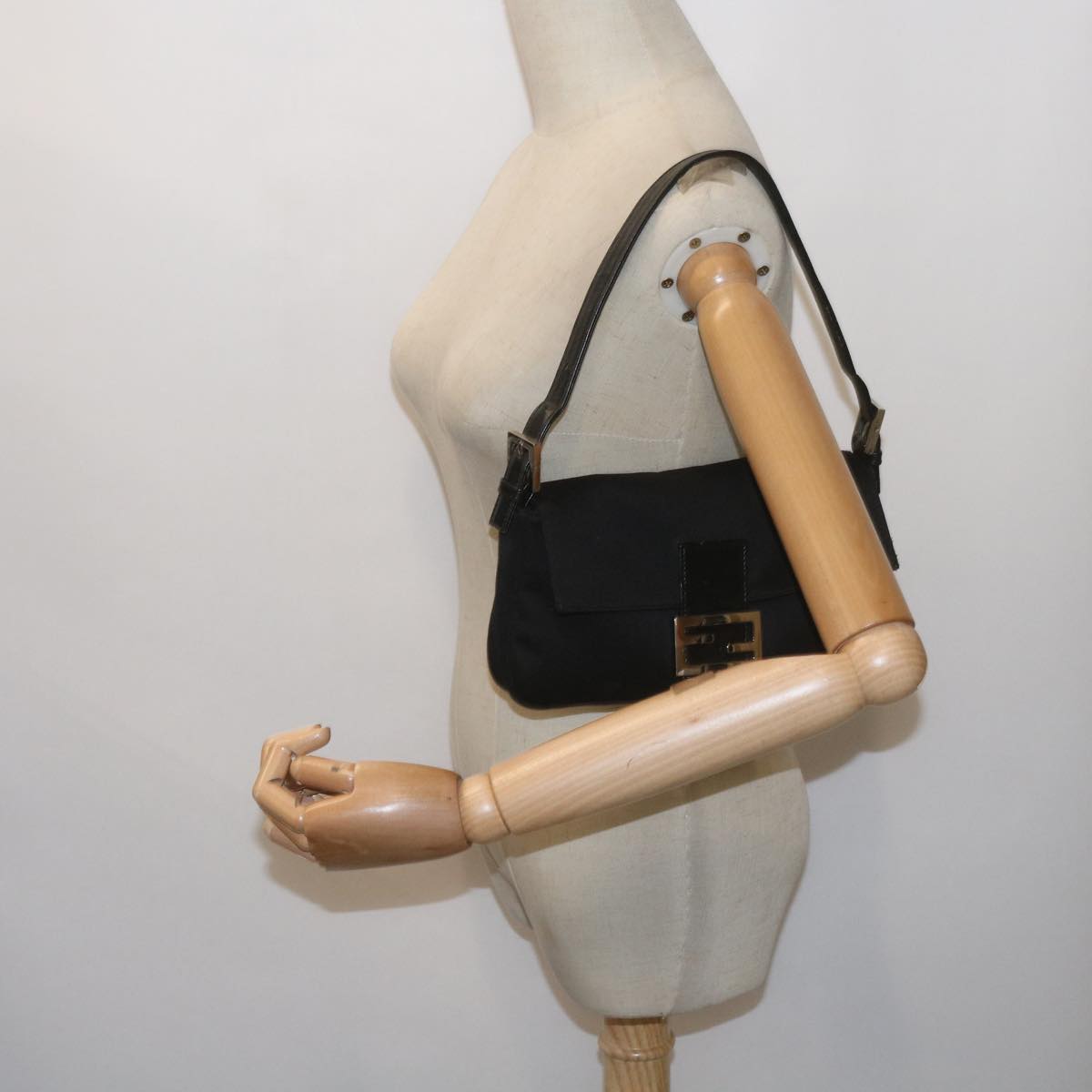 FENDI Mamma Baguette Shoulder Bag Nylon Black Auth 68214