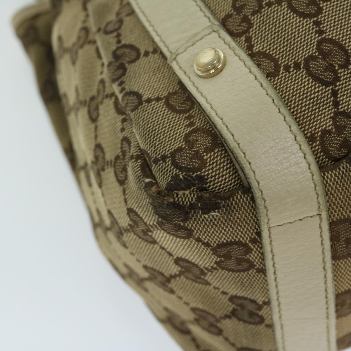 GUCCI GG Canvas Shoulder Bag Beige Auth 68243