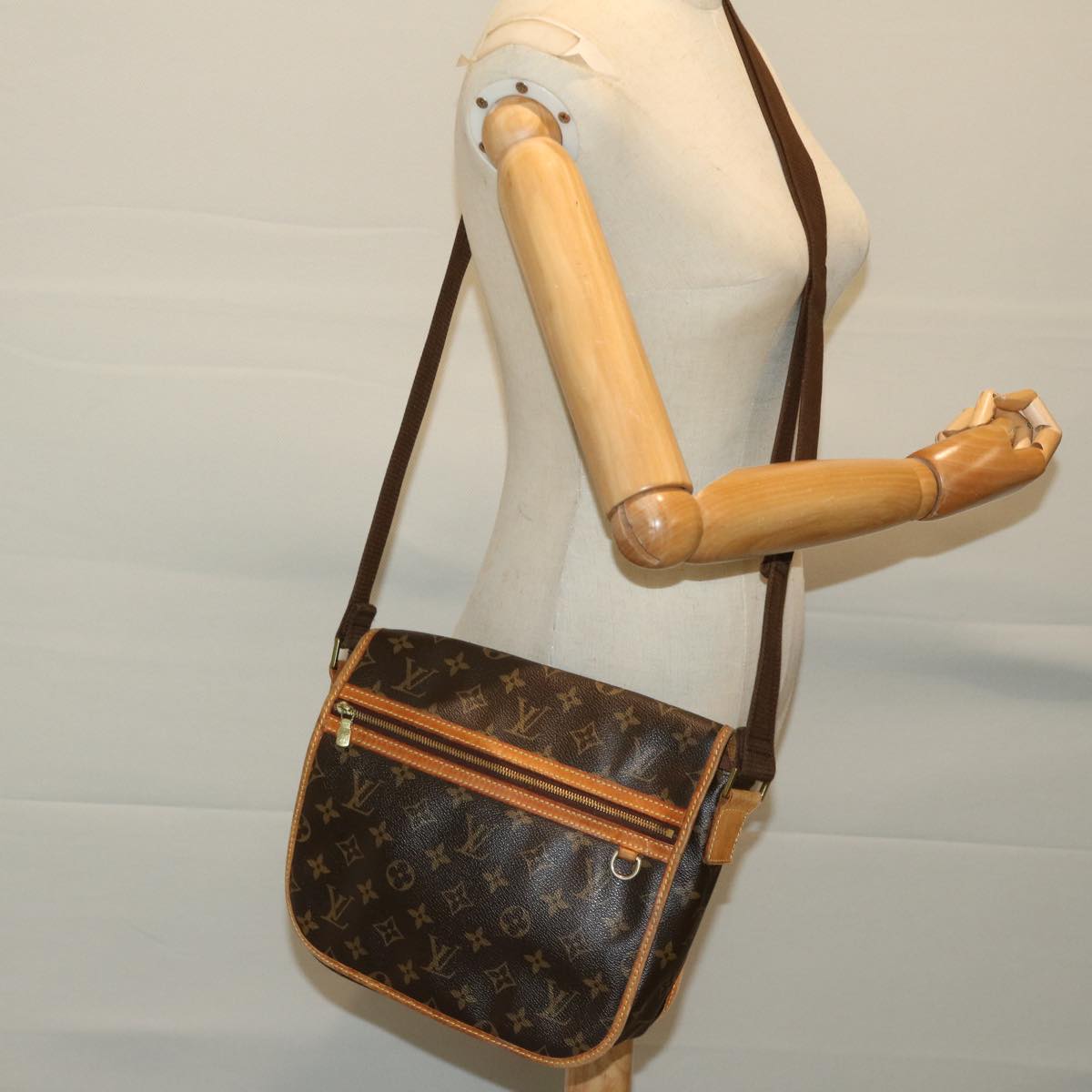 LOUIS VUITTON Monogram Messenger Bosphore PM Shoulder Bag M40106 LV Auth 68270