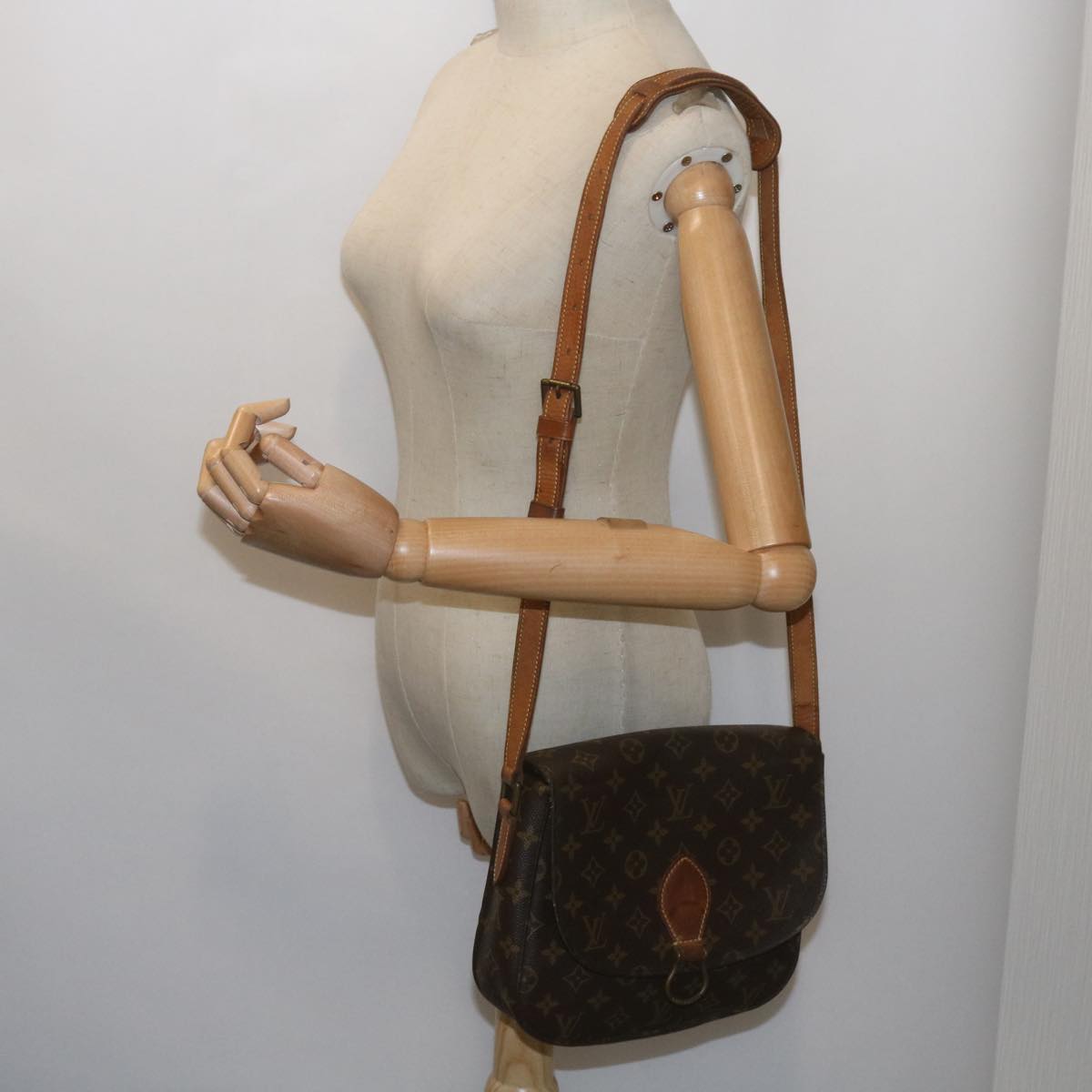 LOUIS VUITTON Monogram Saint Cloud GM Shoulder Bag M51242 LV Auth 68282