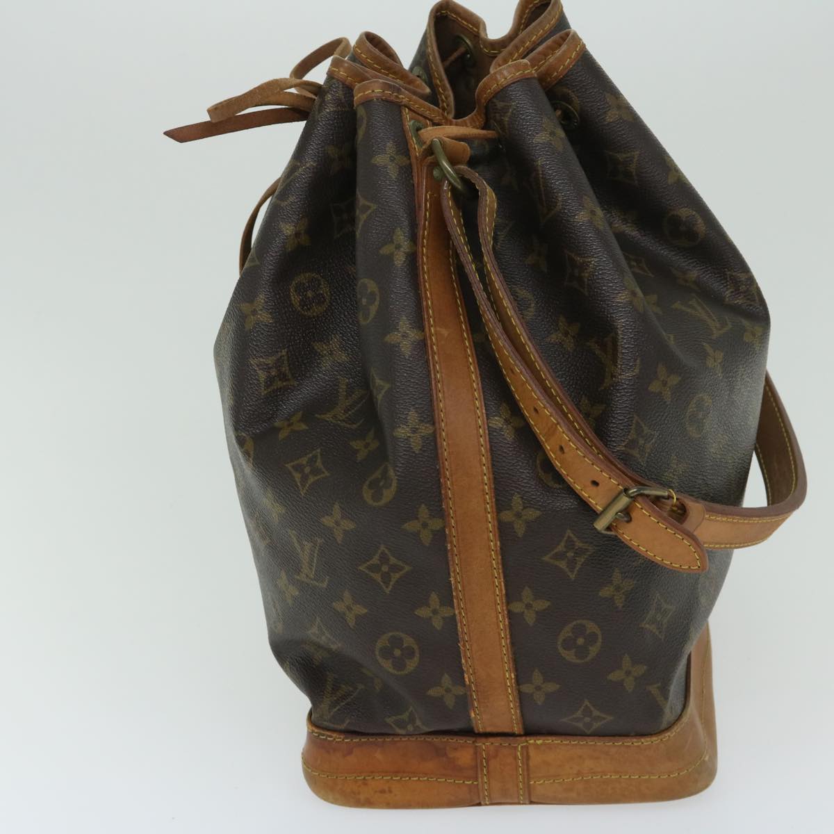 LOUIS VUITTON Monogram Noe Shoulder Bag M42224 LV Auth 68323