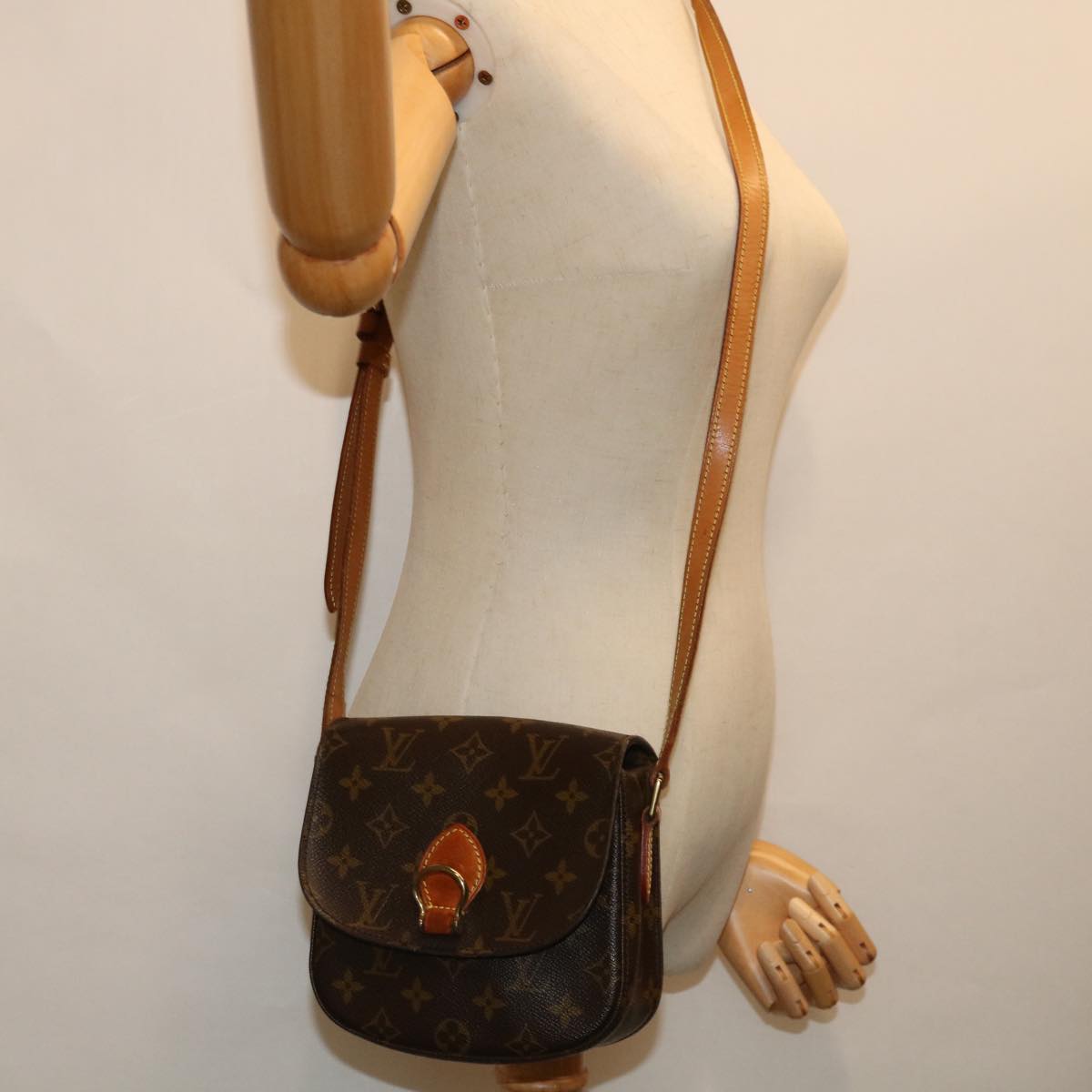 LOUIS VUITTON Monogram Saint Cloud PM Shoulder Bag M51244 LV Auth 68353