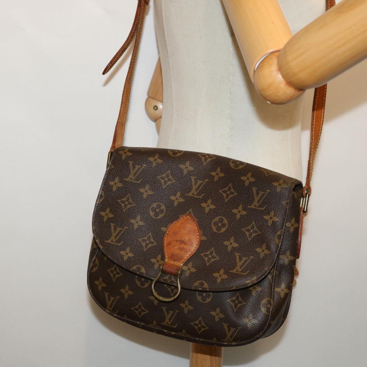 LOUIS VUITTON Monogram Saint Cloud GM Shoulder Bag M51242 LV Auth 68355