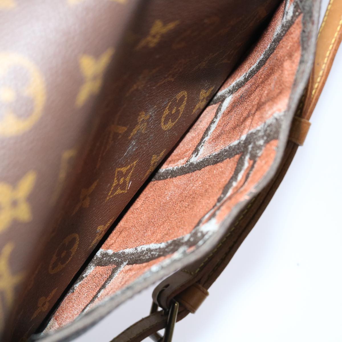 LOUIS VUITTON Monogram Saint Cloud GM Shoulder Bag M51242 LV Auth 68356