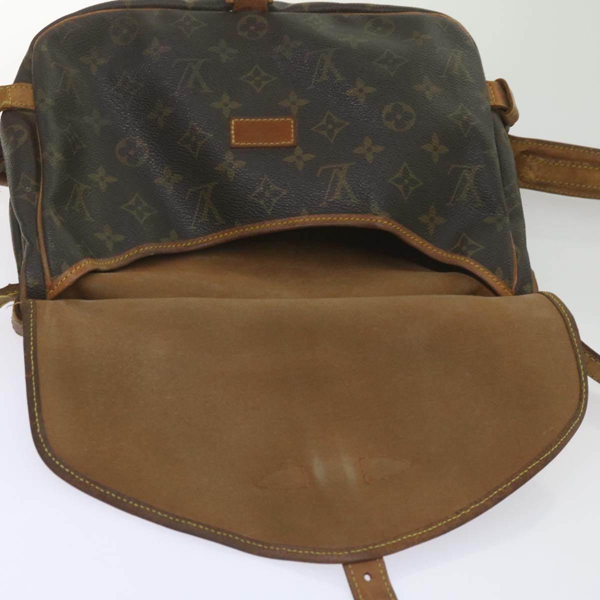 LOUIS VUITTON Monogram Saumur 30 Shoulder Bag M42256 LV Auth 68376