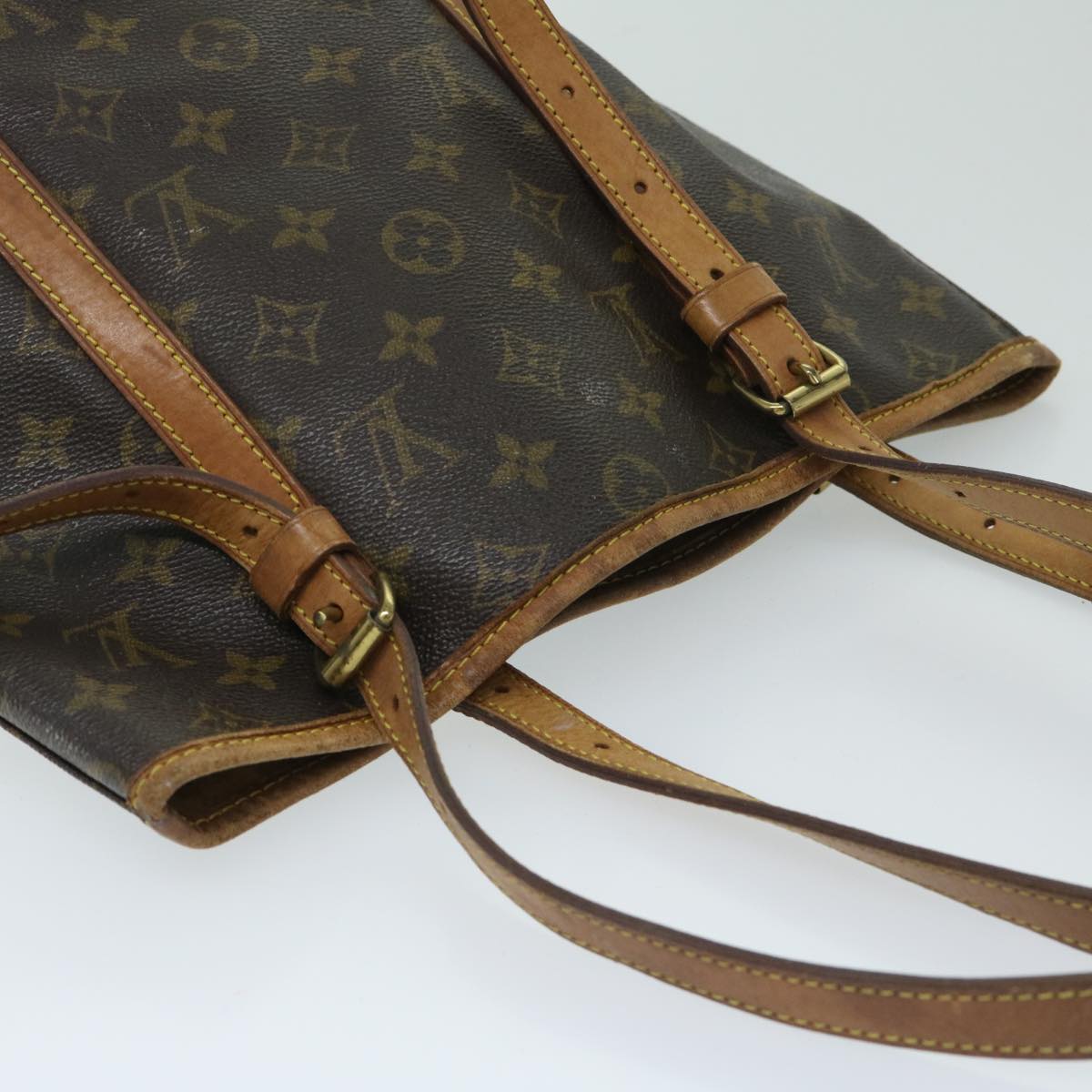 LOUIS VUITTON Monogram Bucket GM Shoulder Bag M42236 LV Auth 68385