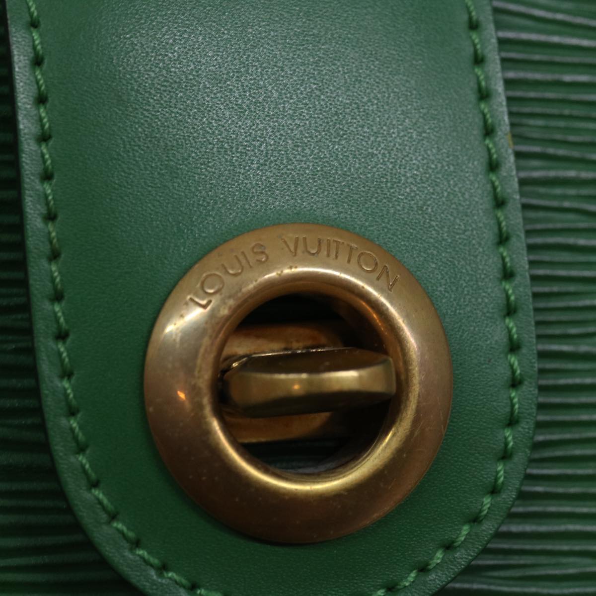 LOUIS VUITTON Epi Cluny Shoulder Bag Green M52254 LV Auth 68415