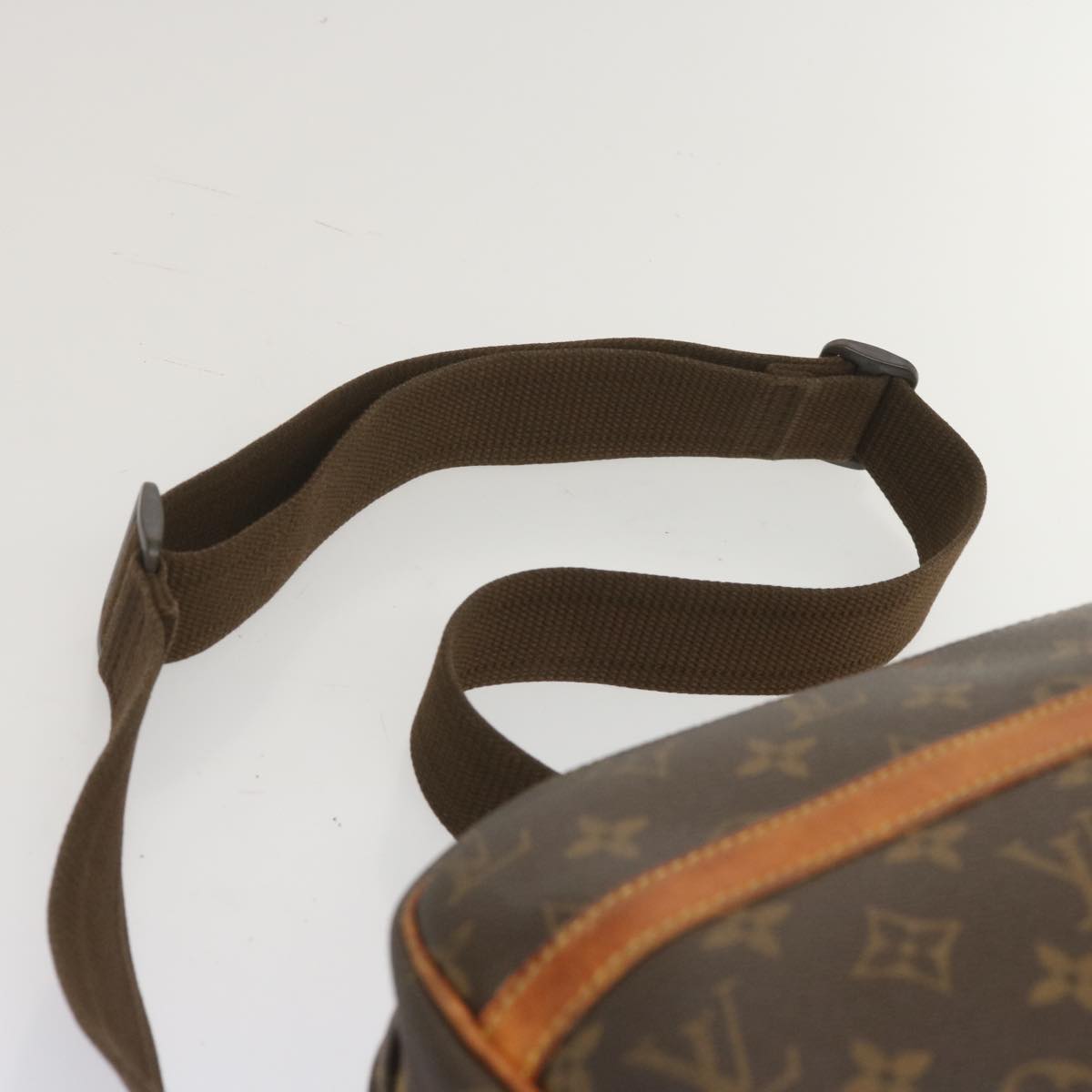 LOUIS VUITTON Monogram Reporter PM Shoulder Bag M45254 LV Auth 68446