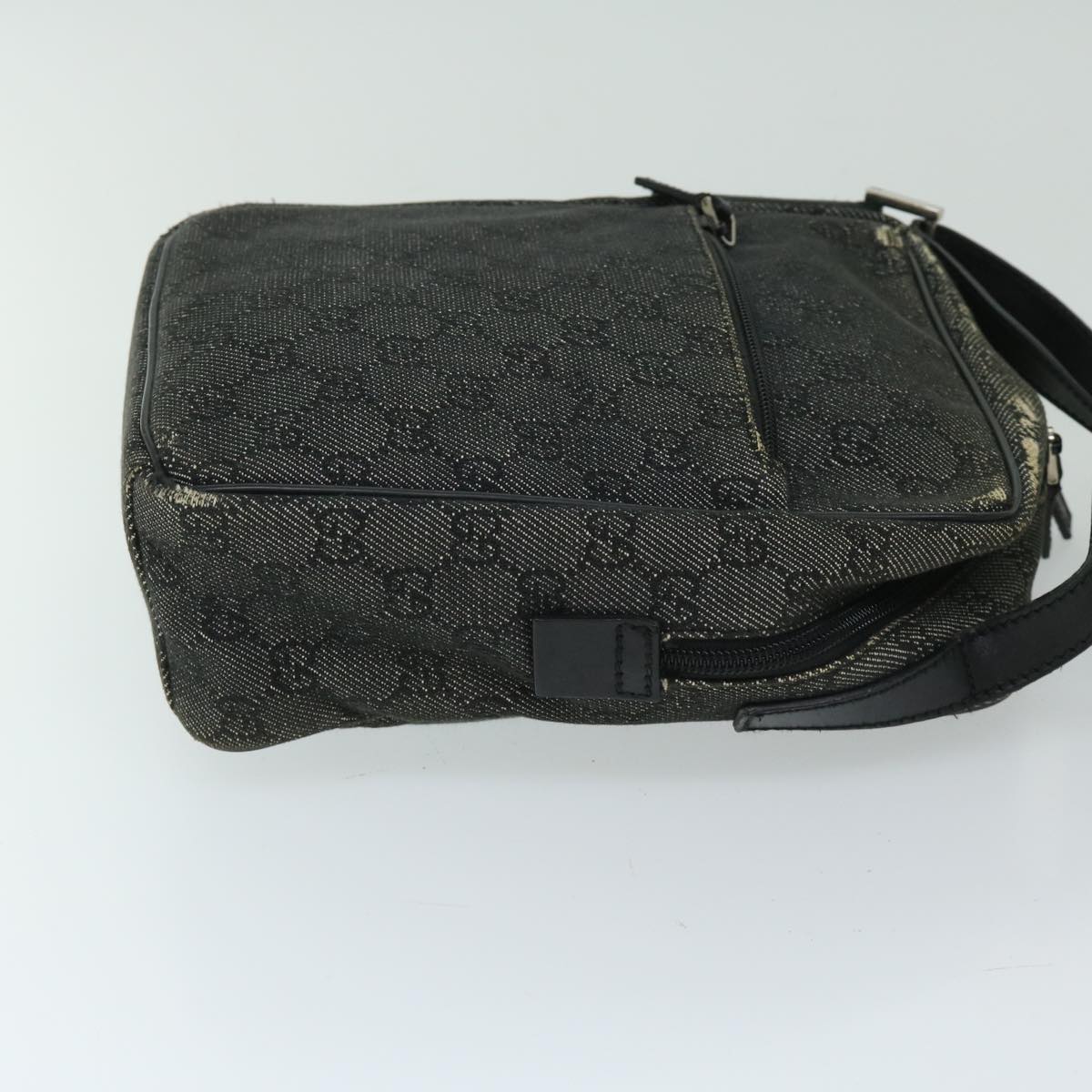 GUCCI GG Canvas Shoulder Bag Gray 03136 Auth 68470