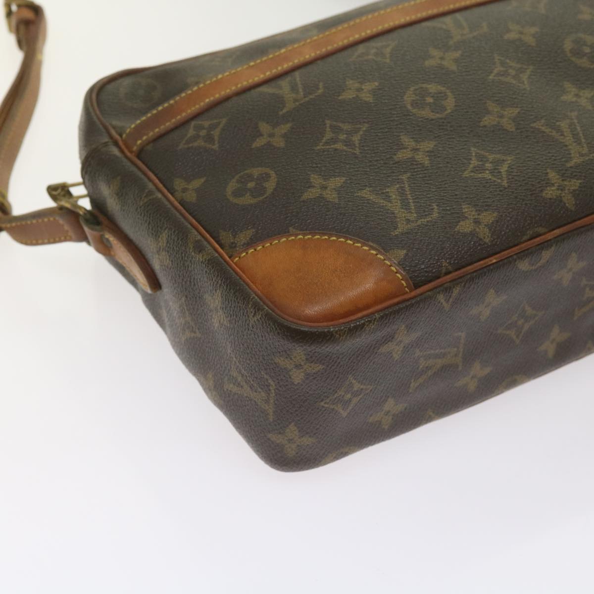 LOUIS VUITTON Monogram Trocadero 30 Shoulder Bag M51272 LV Auth 68500