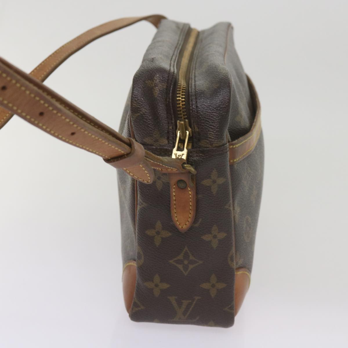 LOUIS VUITTON Monogram Trocadero 30 Shoulder Bag M51272 LV Auth 68500