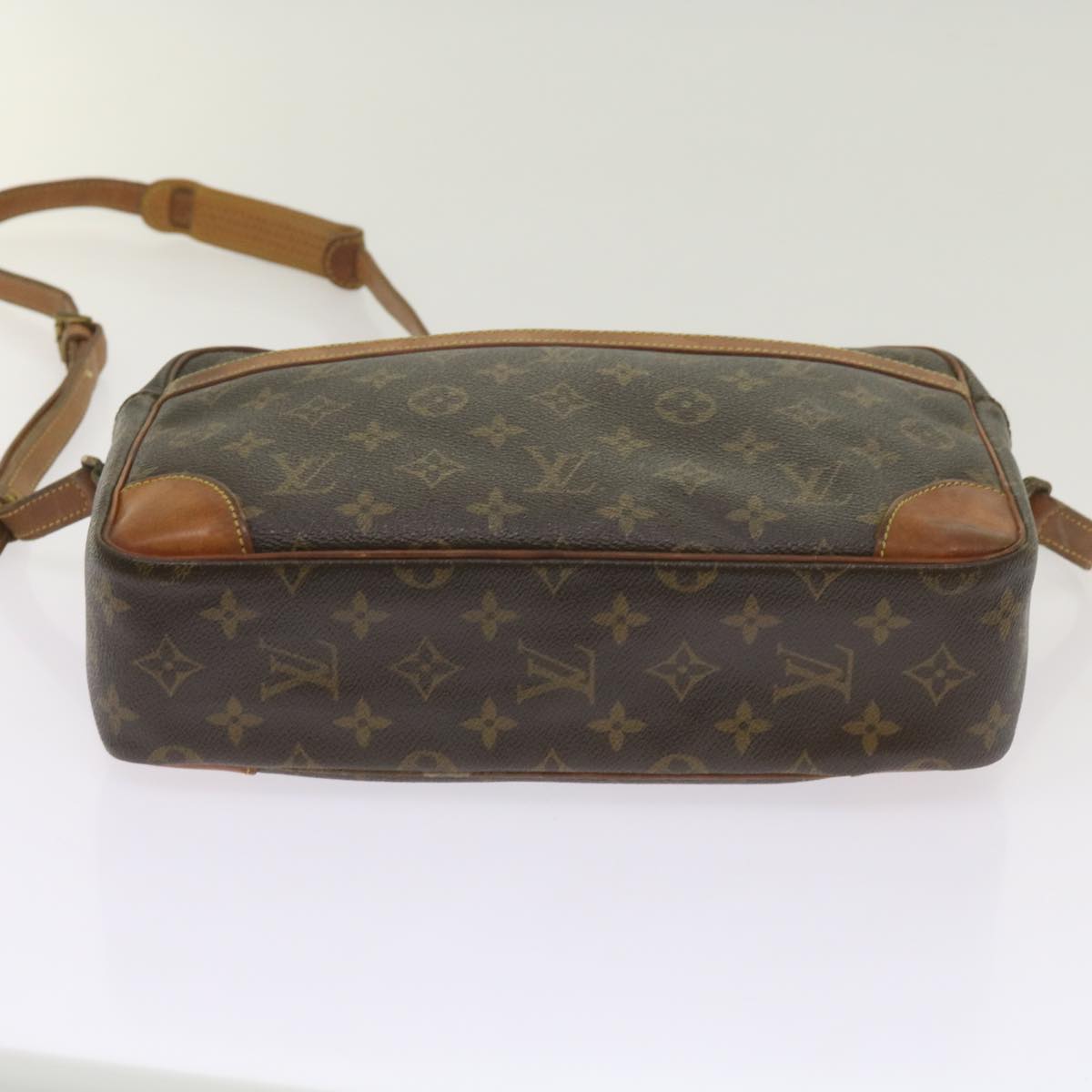 LOUIS VUITTON Monogram Trocadero 30 Shoulder Bag M51272 LV Auth 68500