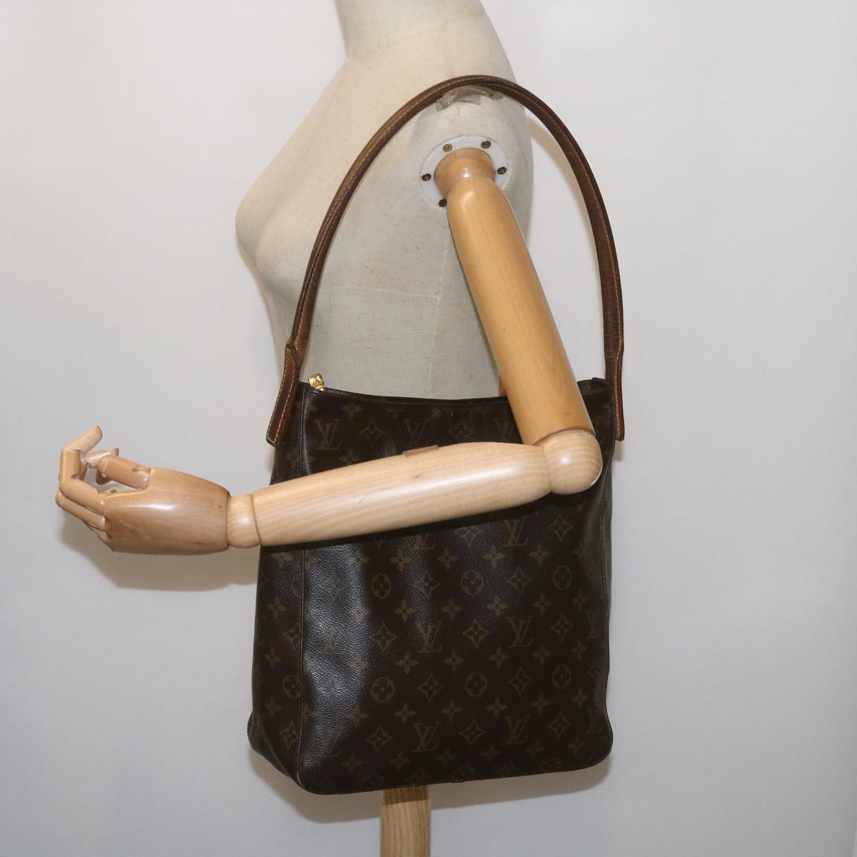 LOUIS VUITTON Monogram Looping GM Shoulder Bag M51145 LV Auth 68554