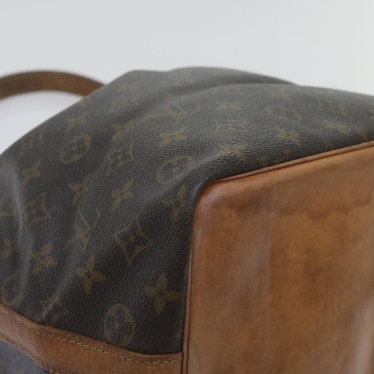 LOUIS VUITTON Monogram Petit Noe Shoulder Bag M42226 LV Auth 68687