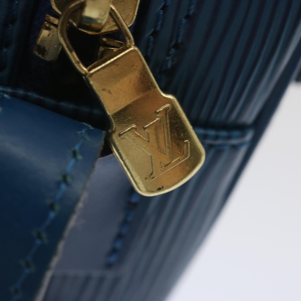 LOUIS VUITTON Epi June Feuille Shoulder Bag Blue M52155 LV Auth 68720