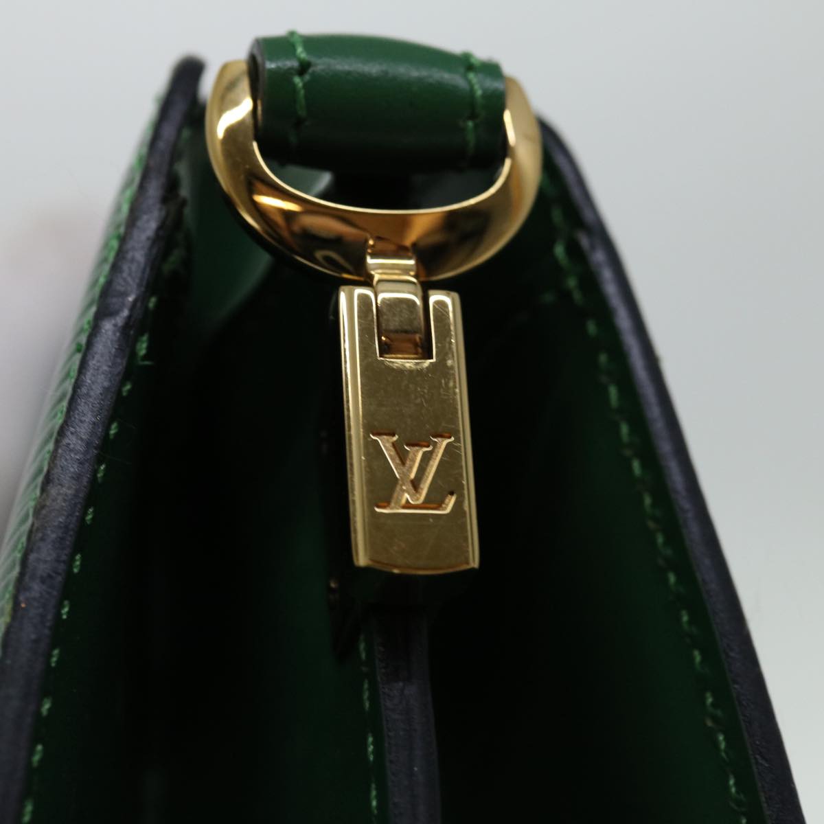 LOUIS VUITTON Epi Capuchin Shoulder Bag Green M52344 LV Auth 68729