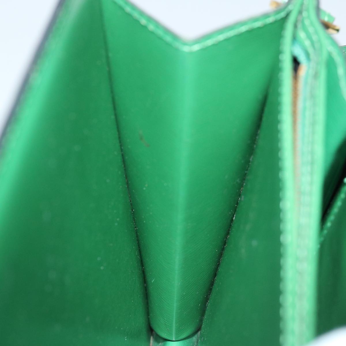 LOUIS VUITTON Epi Capuchin Shoulder Bag Green M52344 LV Auth 68729