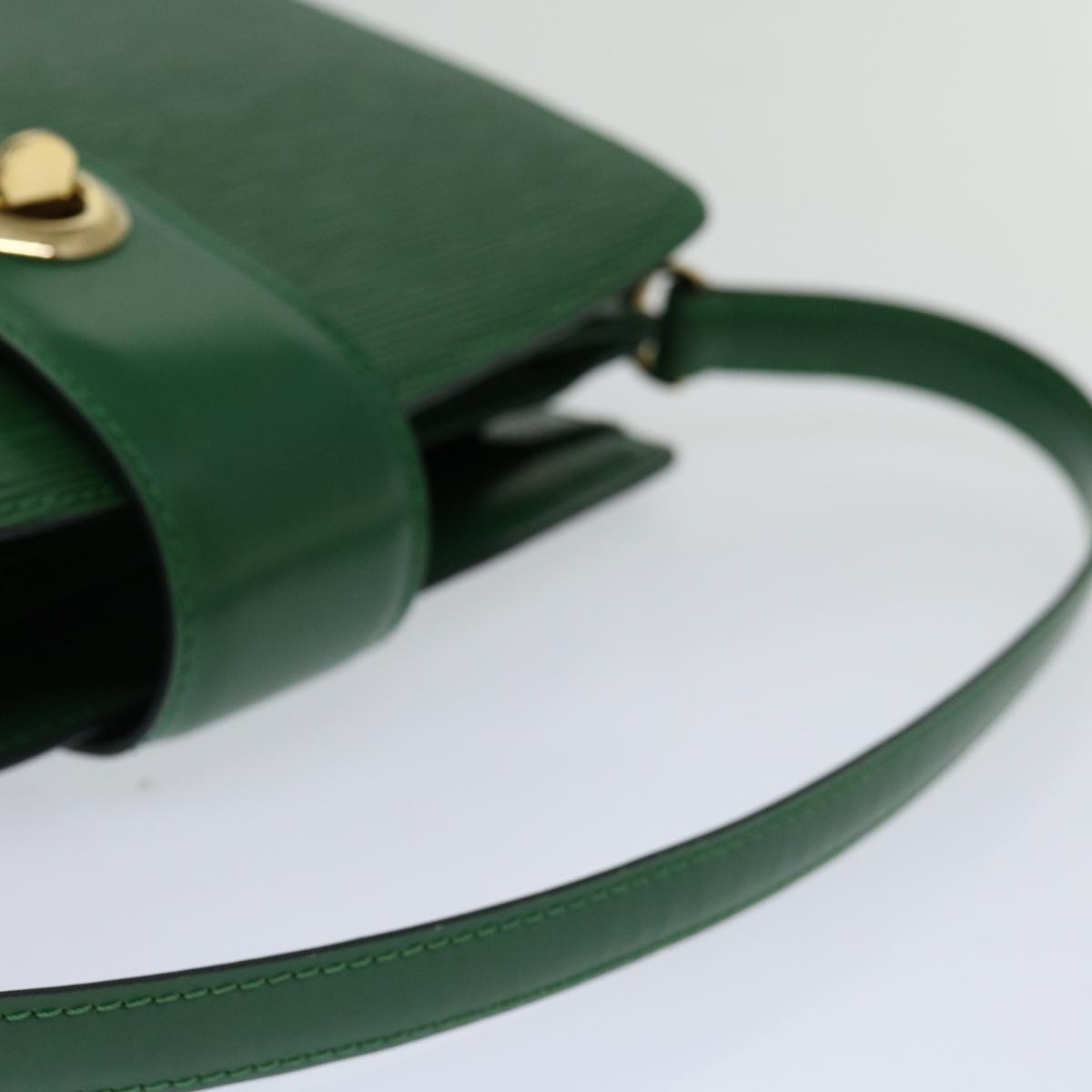 LOUIS VUITTON Epi Capuchin Shoulder Bag Green M52344 LV Auth 68729